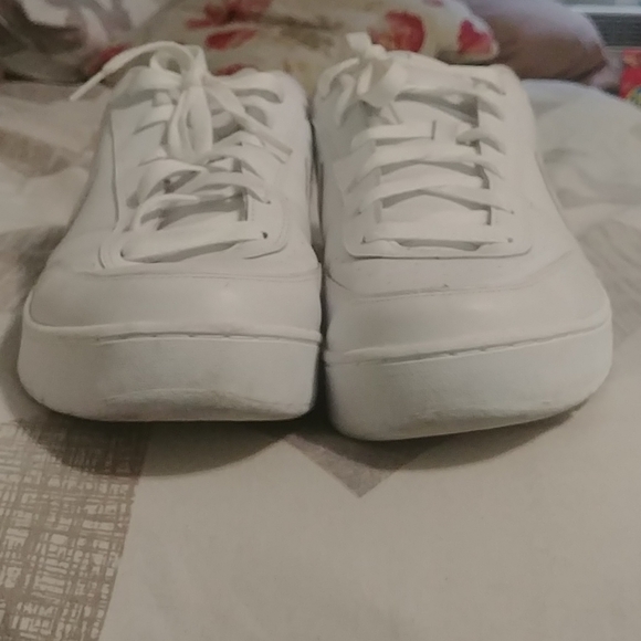 Nike Other - Nike Men's Franchise Low 310025 112

SZ 15